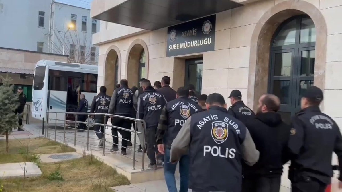 Denizli’de mağdurları sahte video ve faturalarla oyalayan şebekeye operasyon: 21 gözaltı