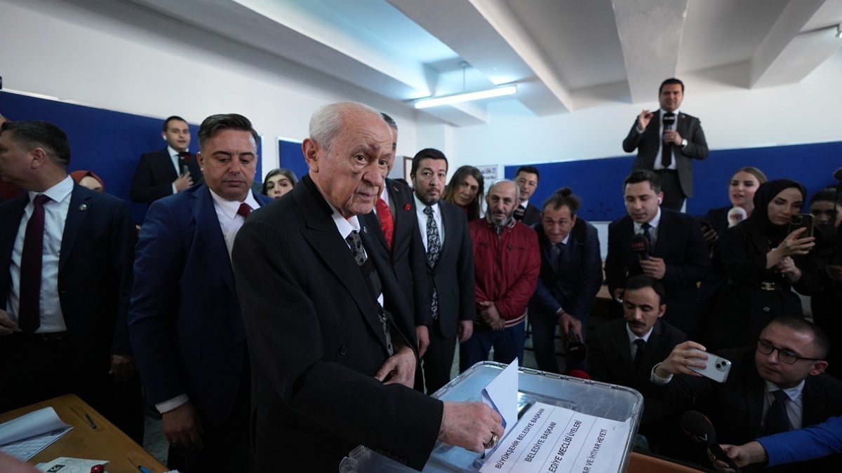 Devlet Bahçeli oyunu Ankara’da kullandı