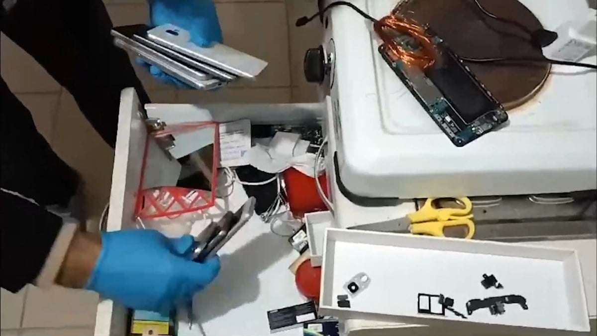 Diyarbakır’da ehliyet sınavında kopya operasyonu: 12 kişi yakalandı