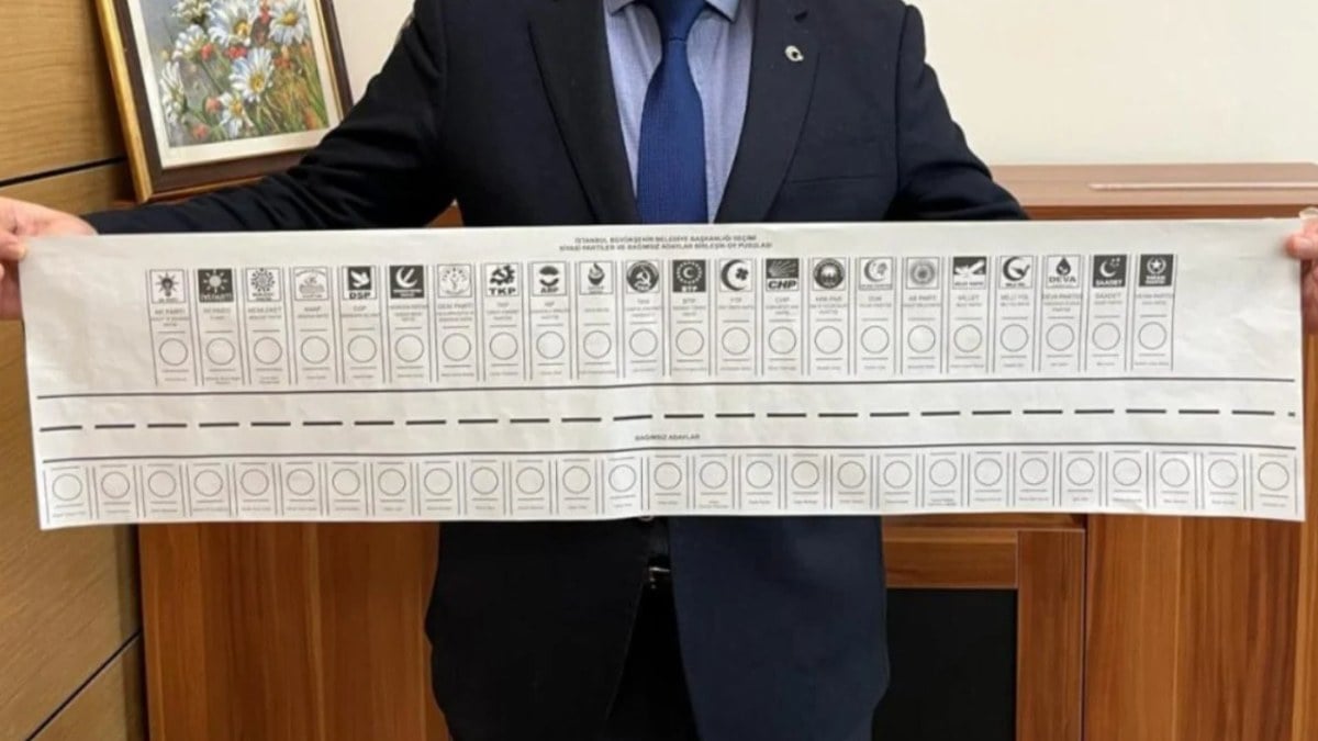 En uzun oy pusulası İstanbul’un! 97 santimetre