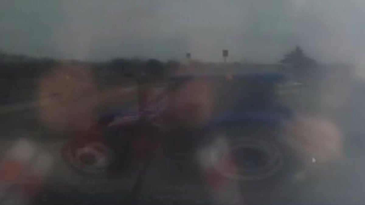 Isparta’da trenin traktöre çarpıştığı kazanın görüntüleri ortaya çıktı