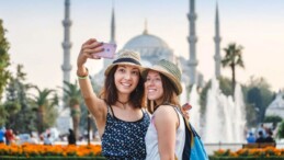 İstanbul turizme hızlı başladı: İlk 2 ayda 2 milyon 457 bin 518 turist geldi