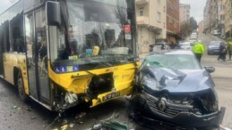 İstanbul’da İETT otobüsü ile çarpışan araçta 3 kişi yaralandı