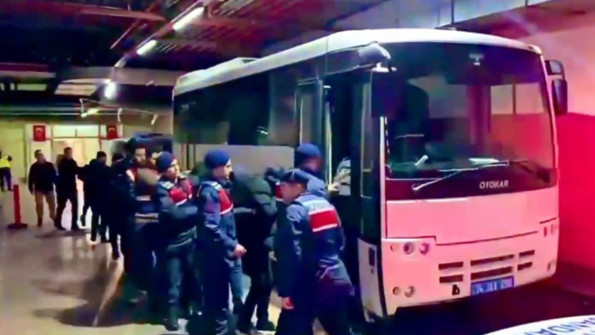 İstanbul’da MAHZEN-10 Operasyonu: Bir suç örgütü daha çökertildi