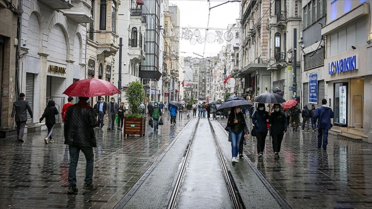 İstanbul’da sisli hava hafta sonu yerini yağışa bırakacak
