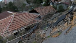 İstanbul’da yol çöktü: Gecekondular hasar büyük gördü
