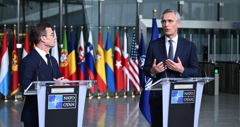 Jens Stoltenberg: Ukrayna, NATO üyeliğine daha yakın