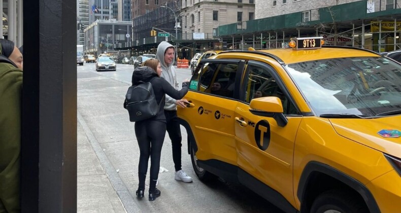 Katil oğluyla ABD’ye kaçan Eylem Tok, New York’ta görüntülendi