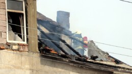 Kayseri’de çıkan yangında hasta kızı ekipler kurtardı