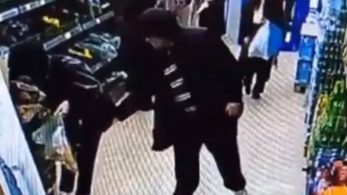Kırklareli’de markette alışveriş yapan kadını taciz etti