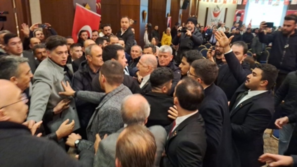 Kocaeli’de Zafer Partililer birbirine girdi! Ümit Özdağ ayırdı