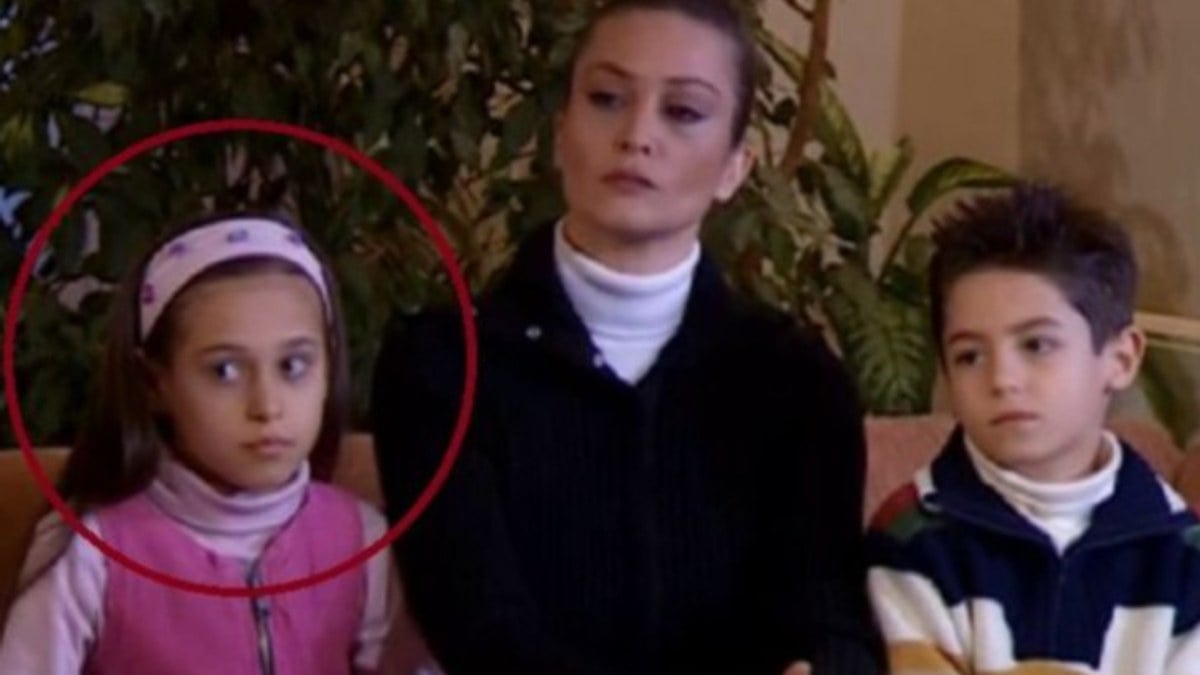 Kurtlar Vadisi’nin Selvi Çakır’ı Büşra Ayaydın tesettüre girdi! Son halini gören tanıyamadı..