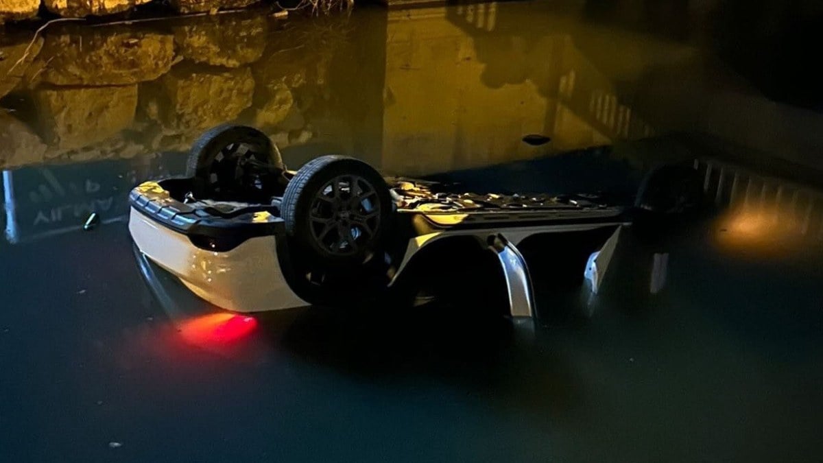 Mersin’de aracıyla su kanalına düşen sürücü hayatını kaybetti