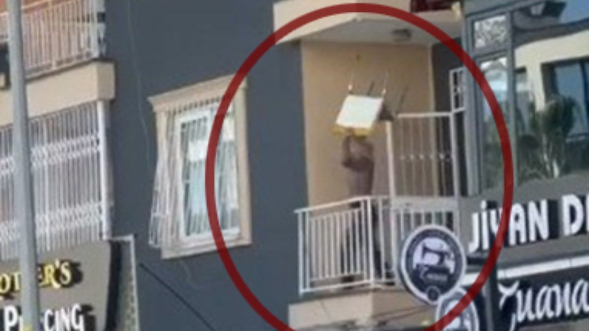 Mersin’de sinir krizi geçiren kadın ortalığı savaş alanına çevirdi