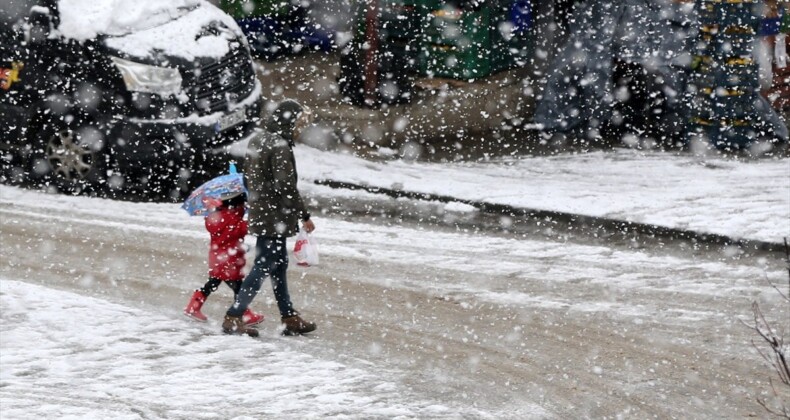 Meteoroloji uyardı! Yurt genelinde sağanak yağış hakim olacak