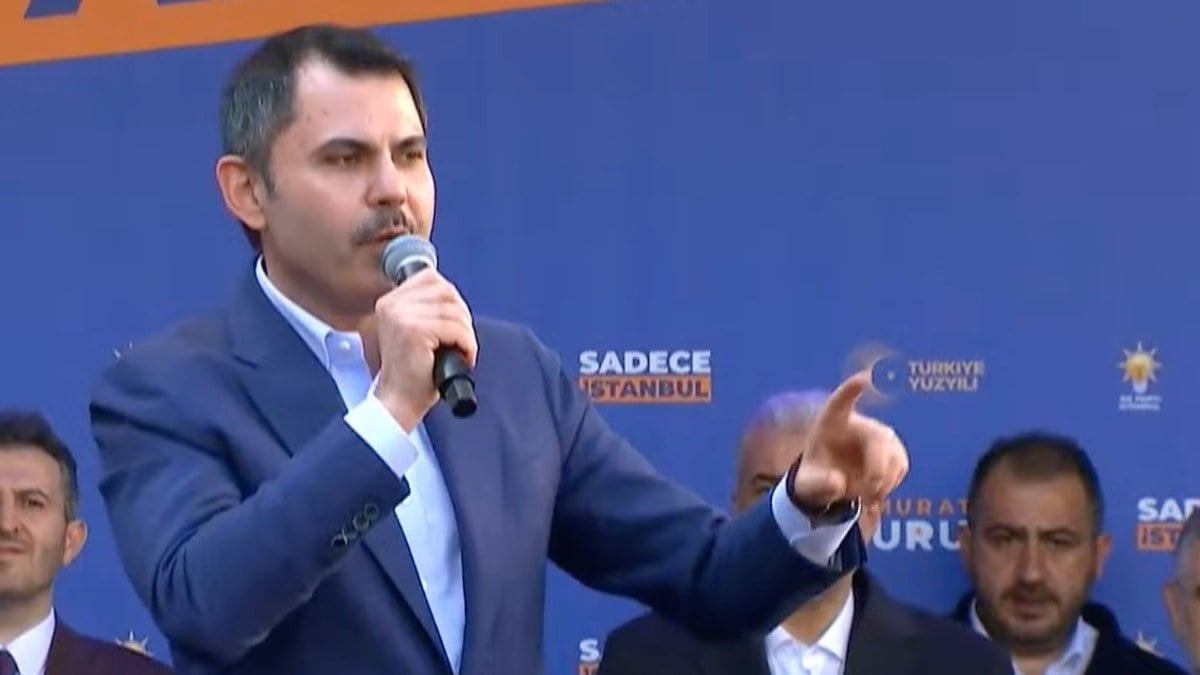 Murat Kurum: Bizi polemik yaparken değil kentsel dönüşüm sahalarında, metro istasyonlarında göreceksiniz