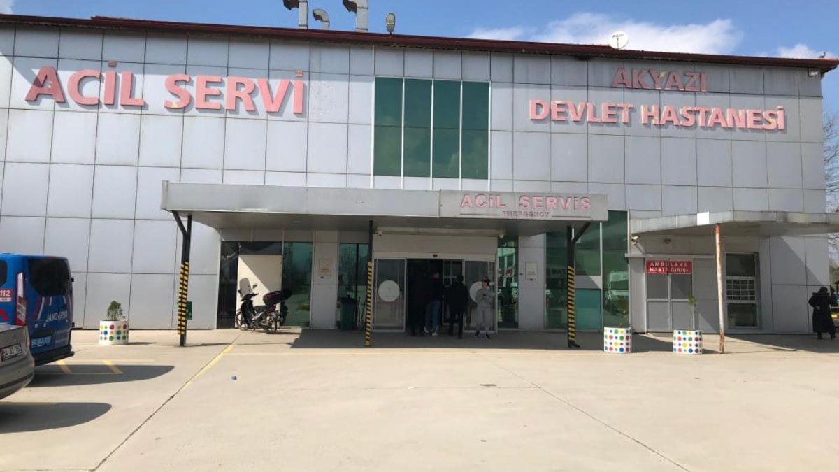 Sakarya’da fabrikada üzerine malzeme sepeti düşen işçi hayatını kaybetti