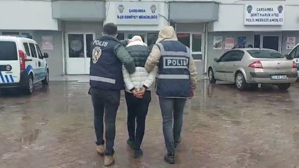 Samsun’da iftara giden komşusunun altın ve parasını çaldı