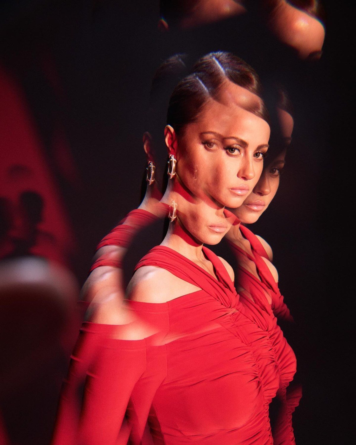 Şarkıcı Derya Uluğ oyunculuğu merak sardı! Kızılcık Şerbeti’nde oynamak istiyor