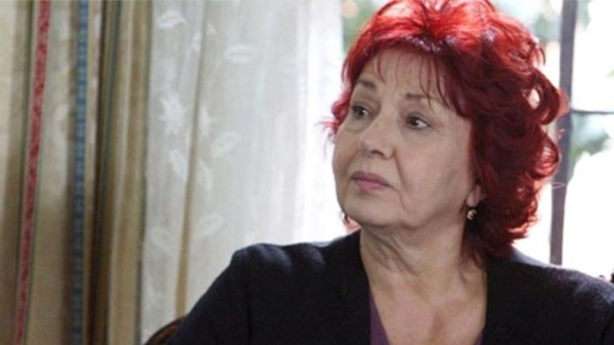 Yaprak Dökümü’nün Hayriye Hanım’ı son haliyle şaşırttı! “Kim der 78 yaşında”