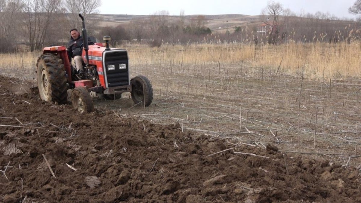 Yozgat’ta kuraklık… Çiftçiler endişeli!
