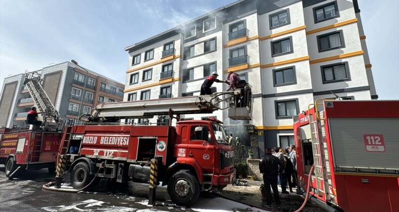 Zonguldak’ta apartman dairesinde yangın: 10 kişi dumandan etkilendi