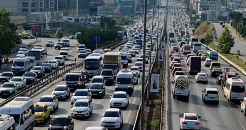 1 Mayıs’ta Ankara’da kimi yollar araç trafiğine kapatılacak