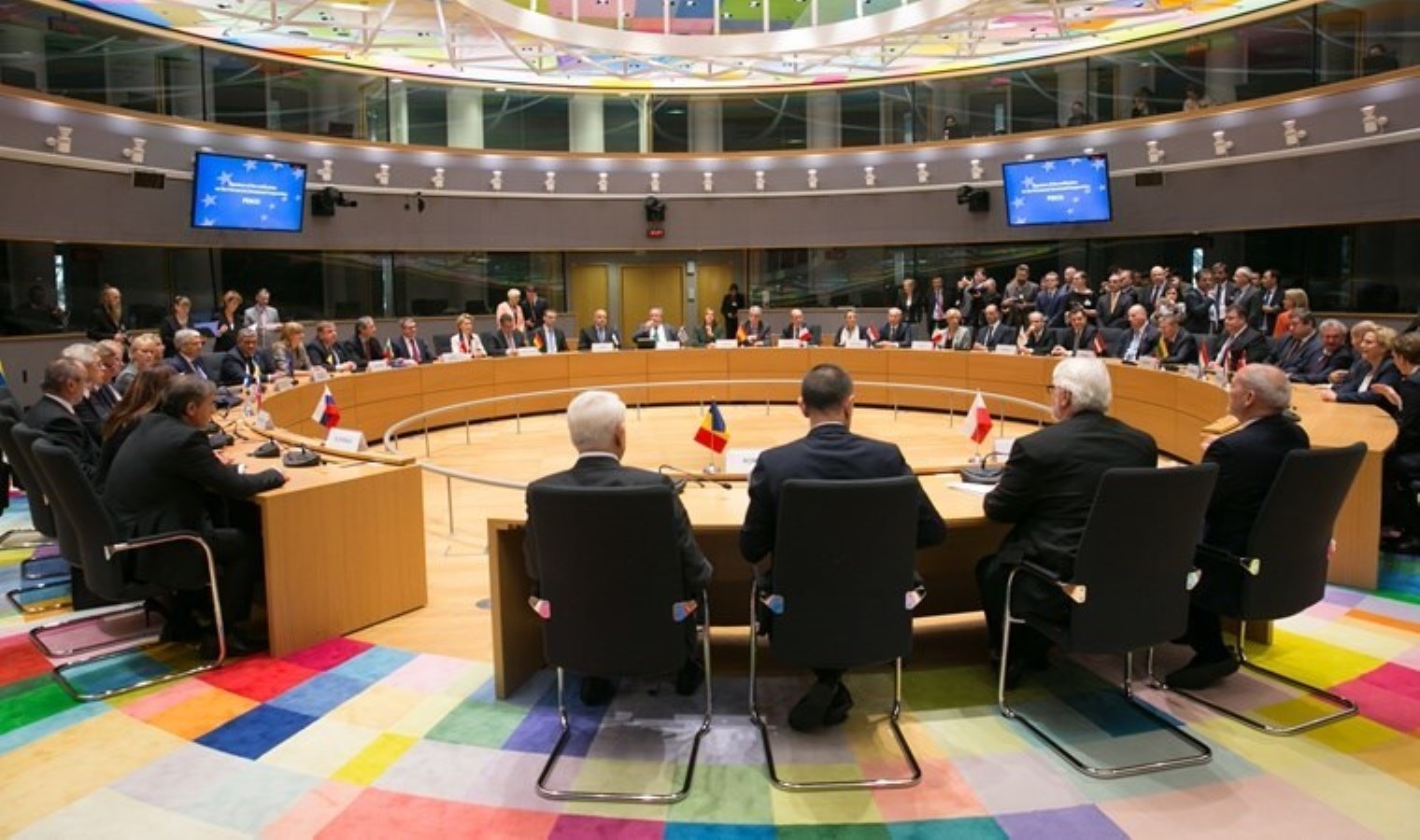 AB Yüksek Temsilcisi Borrell dışişleri bakanlarını fevkalâde toplantıya çağırdı