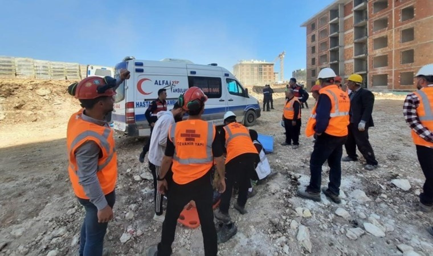 Adıyaman’da iş cinayeti: İş makinesinin çarptığı personel öldü!