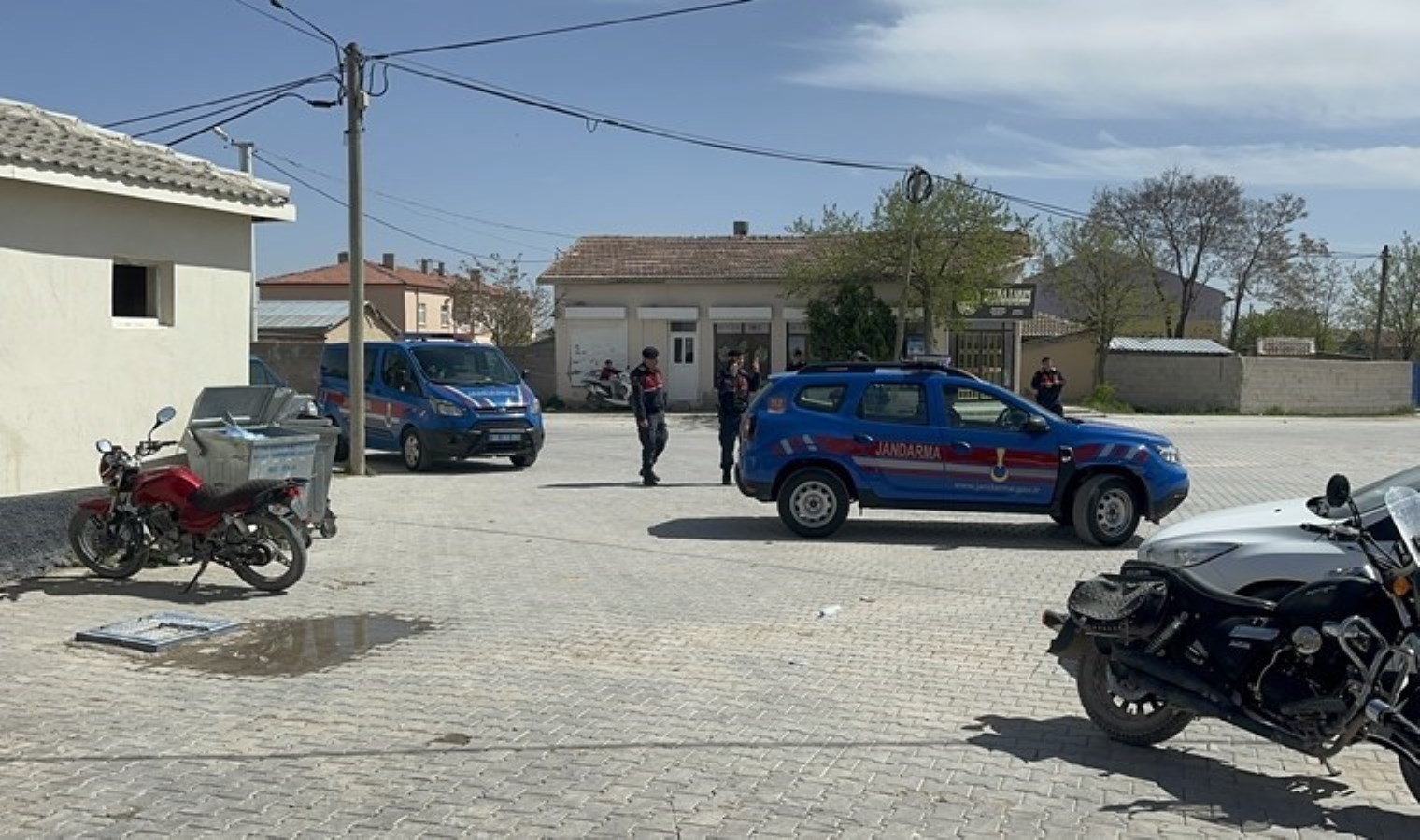 Aksaray’da muhtarlık seçimi arbedesi: 12 kişi yaralandı!