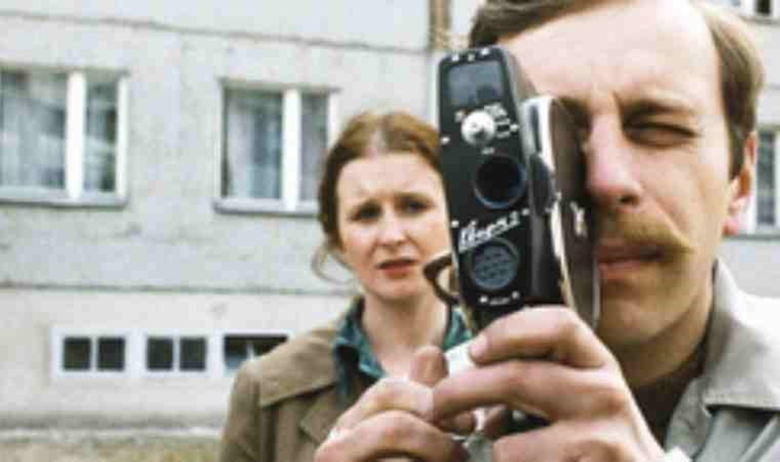 Amatör sinemasının konusu ne? Amatör sinemasının oyuncuları kim?