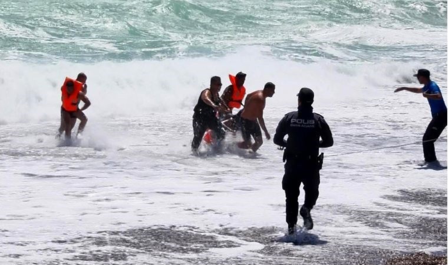 Antalya’da ‘İnsansız cankurtaran robotu’ hayat kurtardı