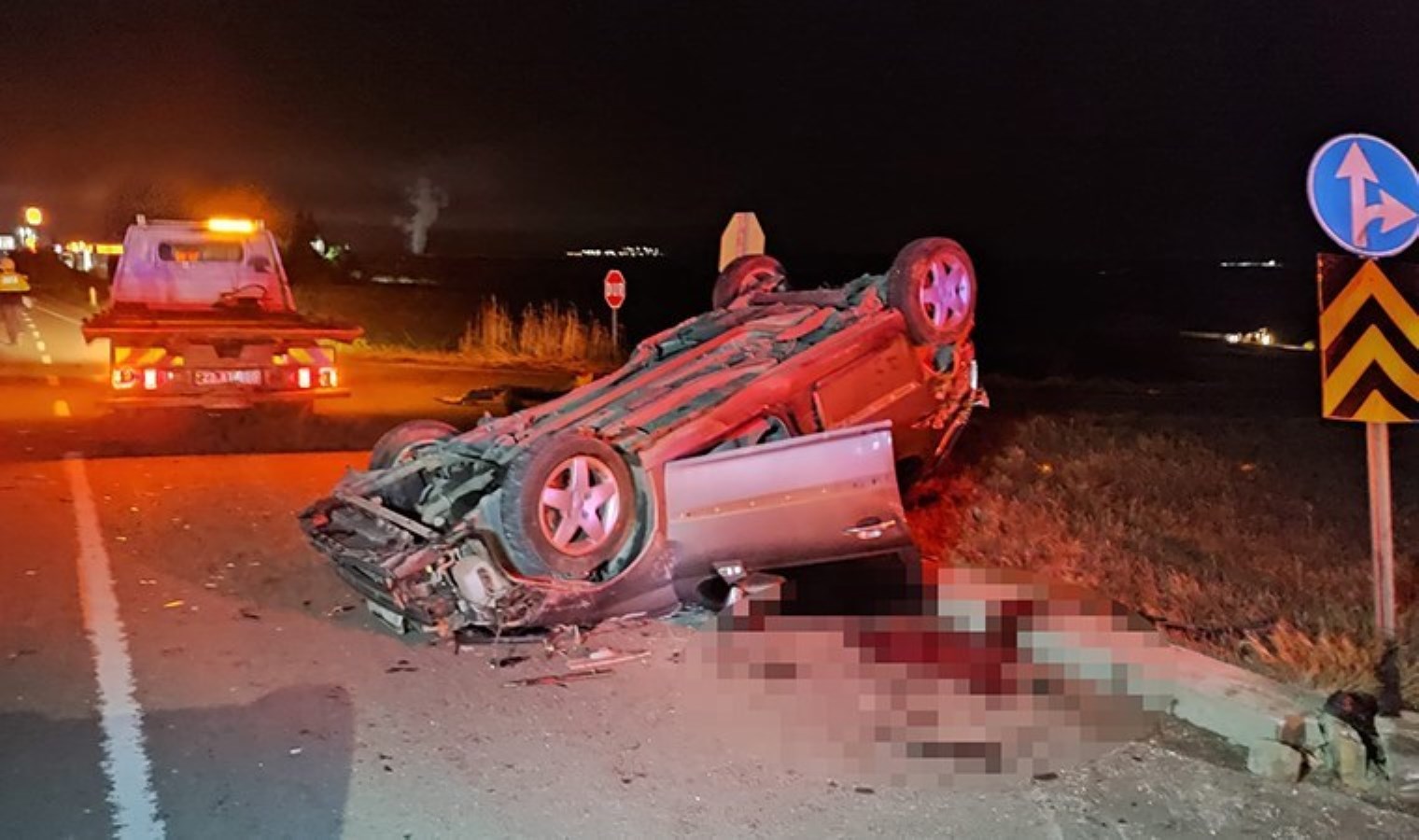 Arabanın çarptığı araç, takla attı; 1 meyyit, 1 yaralı