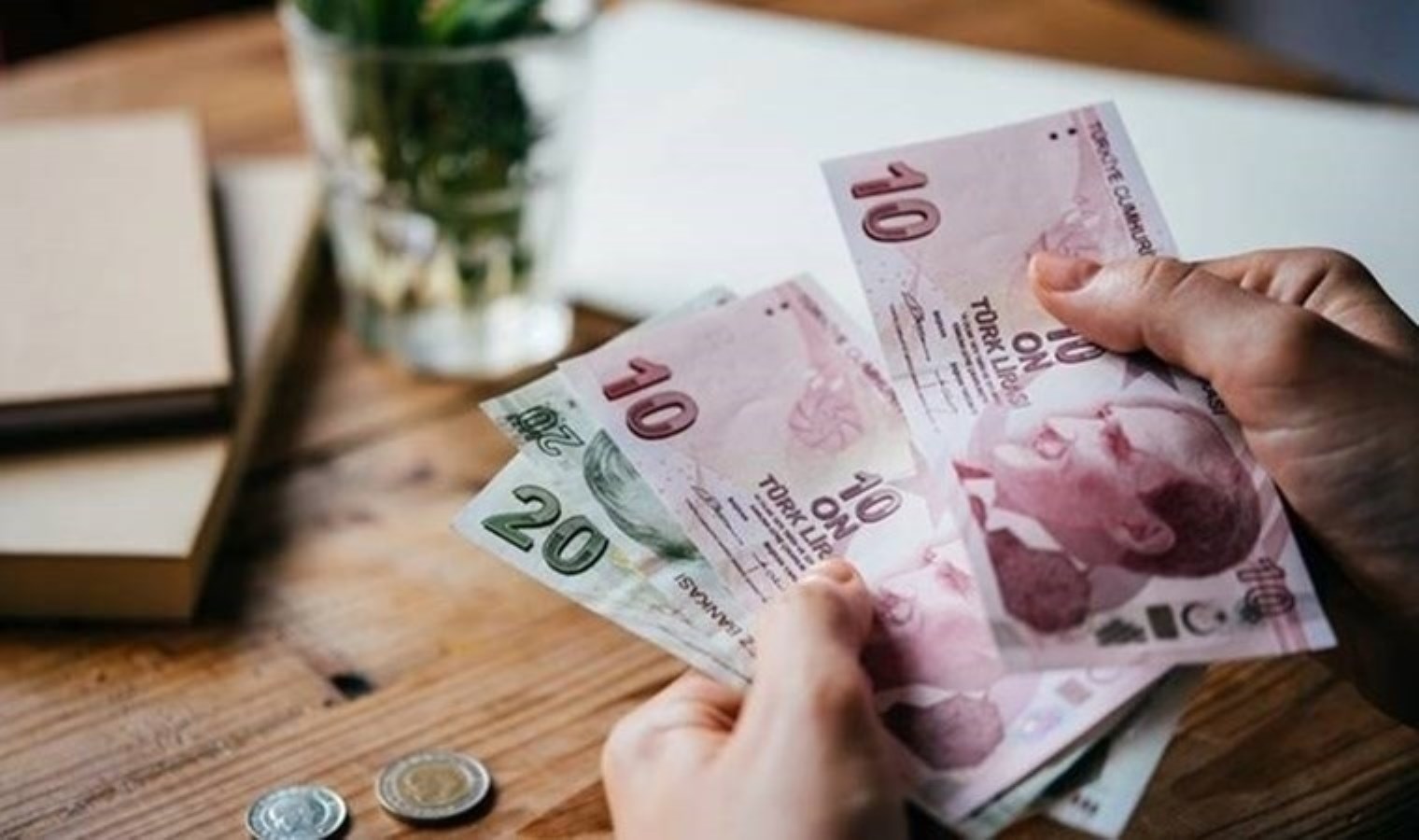 Aylıklar eriyor! ‘Emekli 3 ayda bin 500 lira kaybetti’