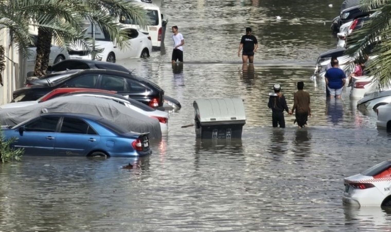 BAE ve Umman’da şiddetli yağışlar can aldı