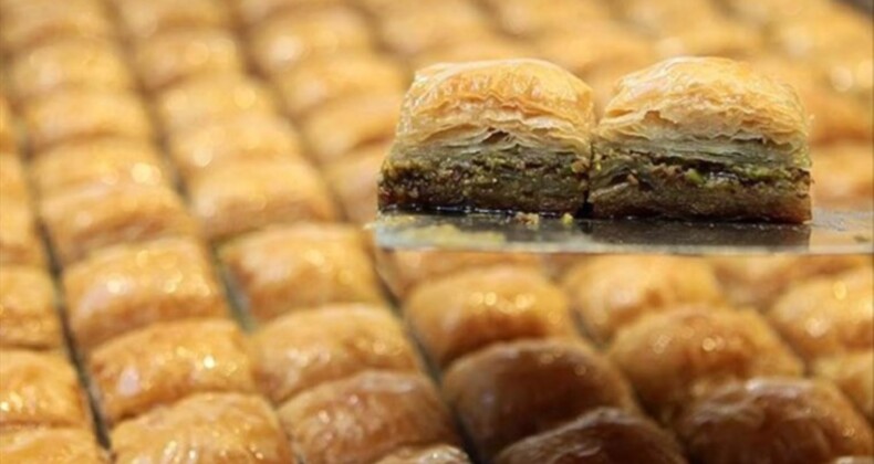 Baklavanın şekeri düştü