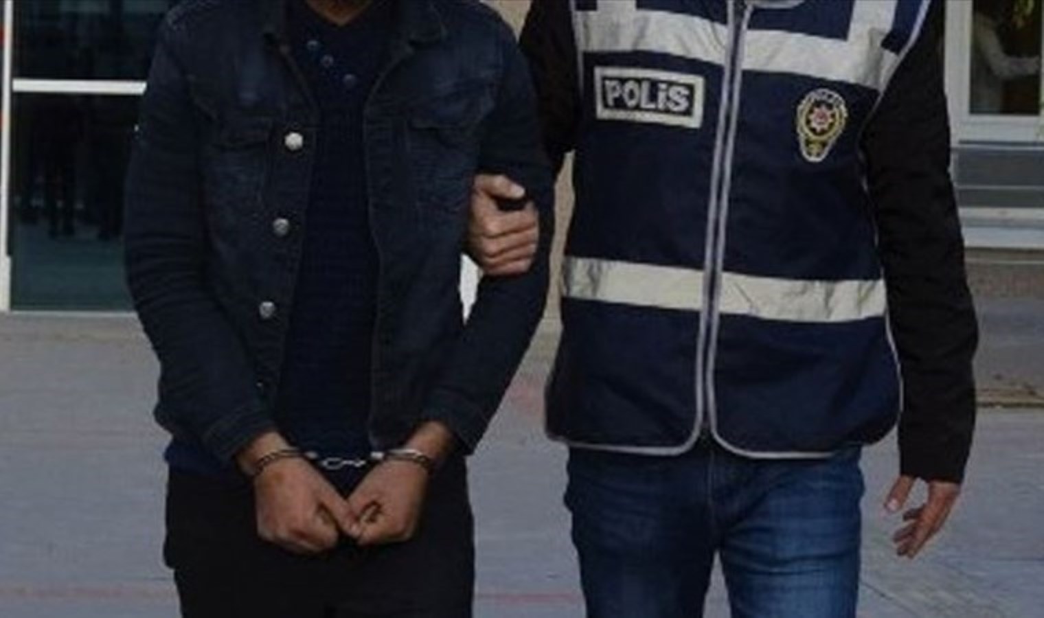 Balıkesir’de konutu soyan kuşkulu tutuklandı