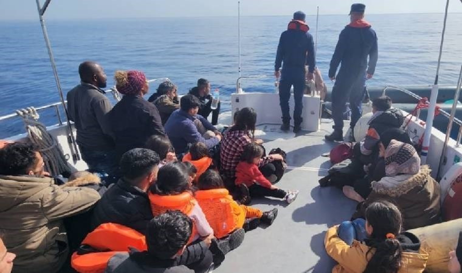 Bodrum açıklarında onlarca göçmen kurtarıldı!