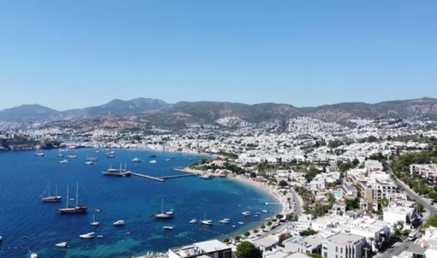 Bodrum’da ‘bayram tatili’ hareketliliği: Beklenenin bir tık üzerinde geliş var