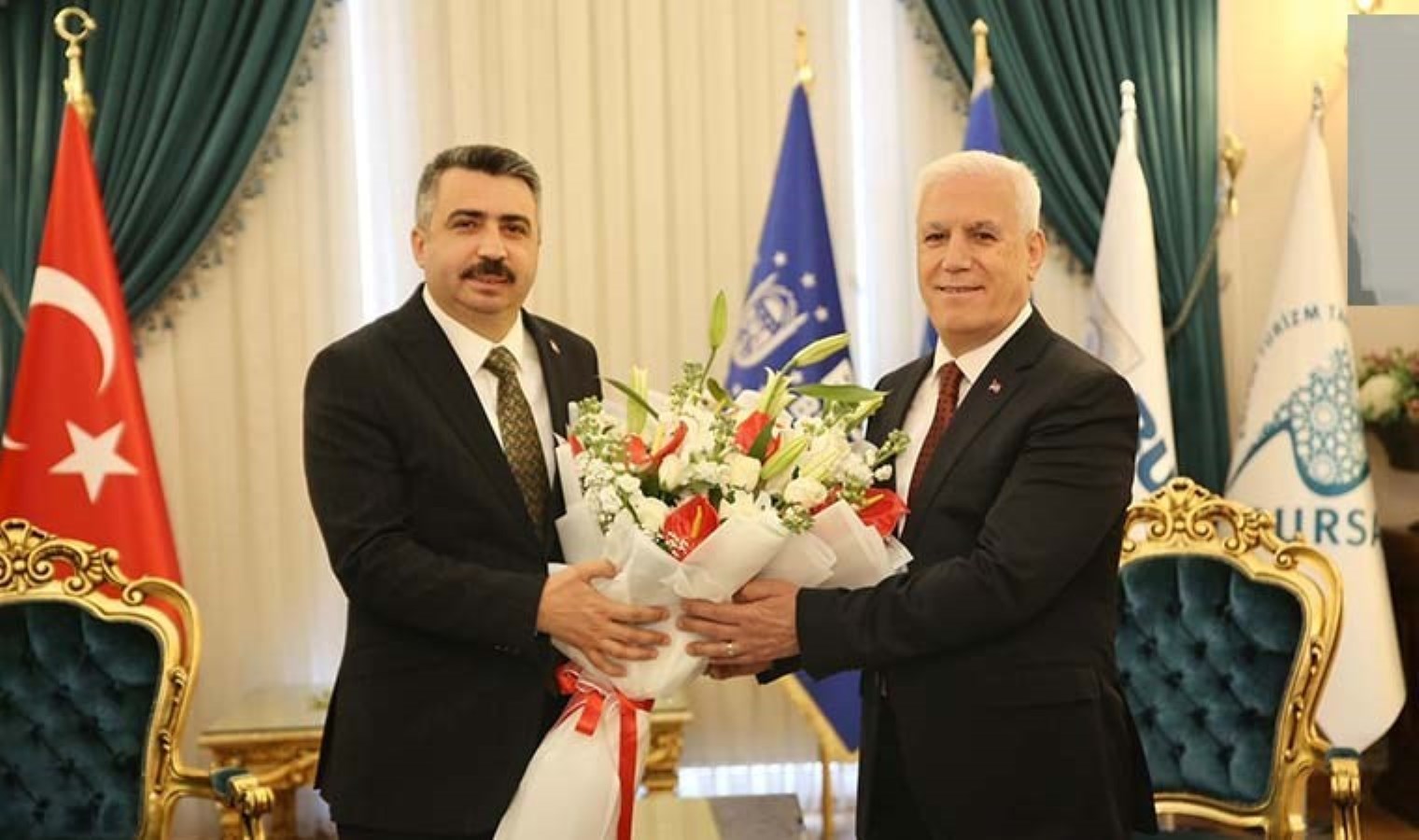 Bursa’da Mustafa Bozbey devri başladı