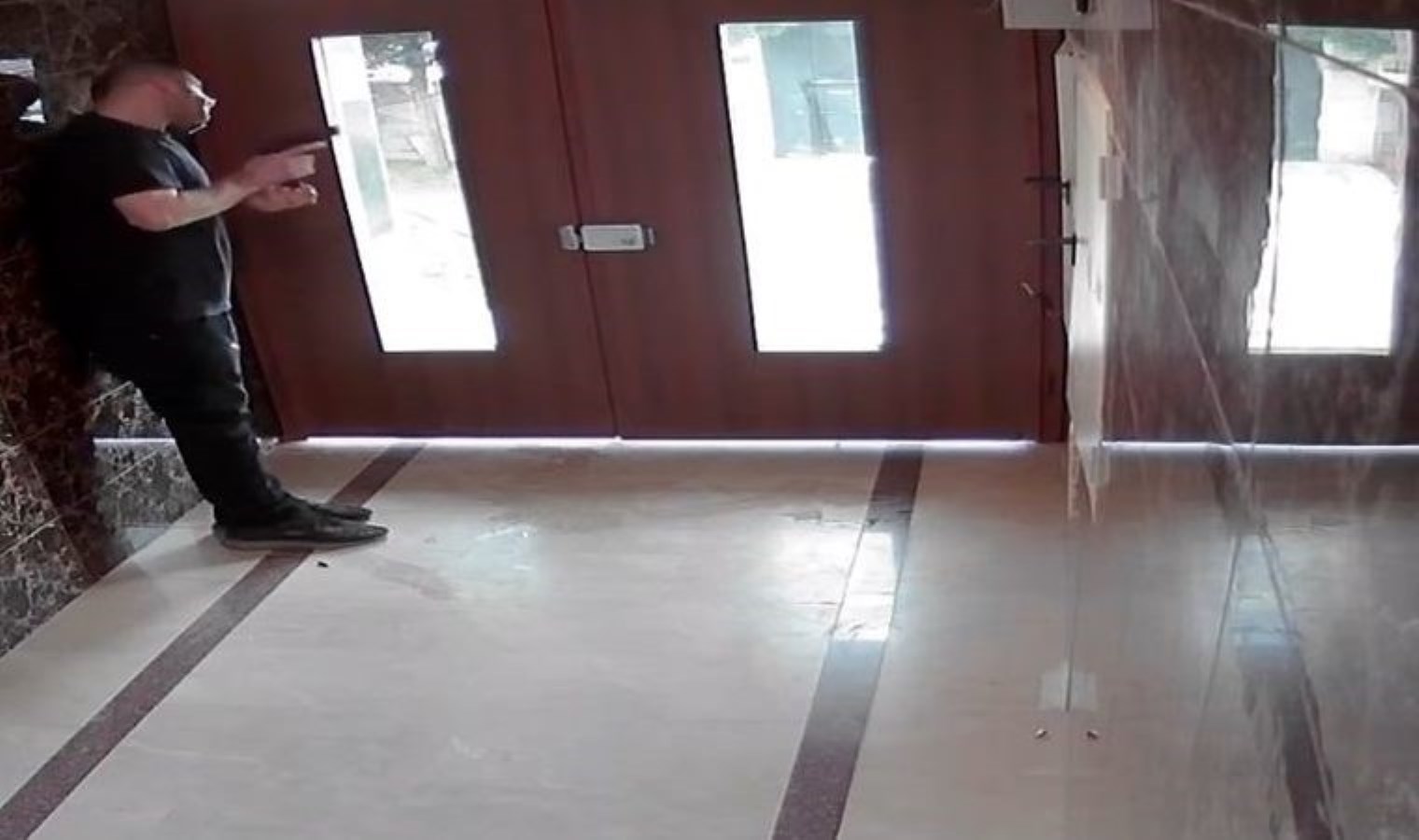 Büyükçekmece’de değişik anlar… Kendi kendine çatıştı!