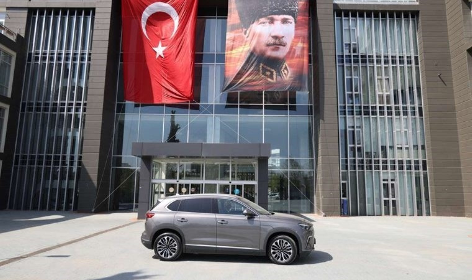 CHP’li liderden ‘TOGG’ kararı: Şehit ve gazi yakınlarına hizmet verecek