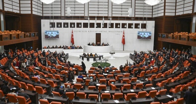 CHP’nin milletvekili sayısı düşecek: 4 isim belediye başkanı seçildi!