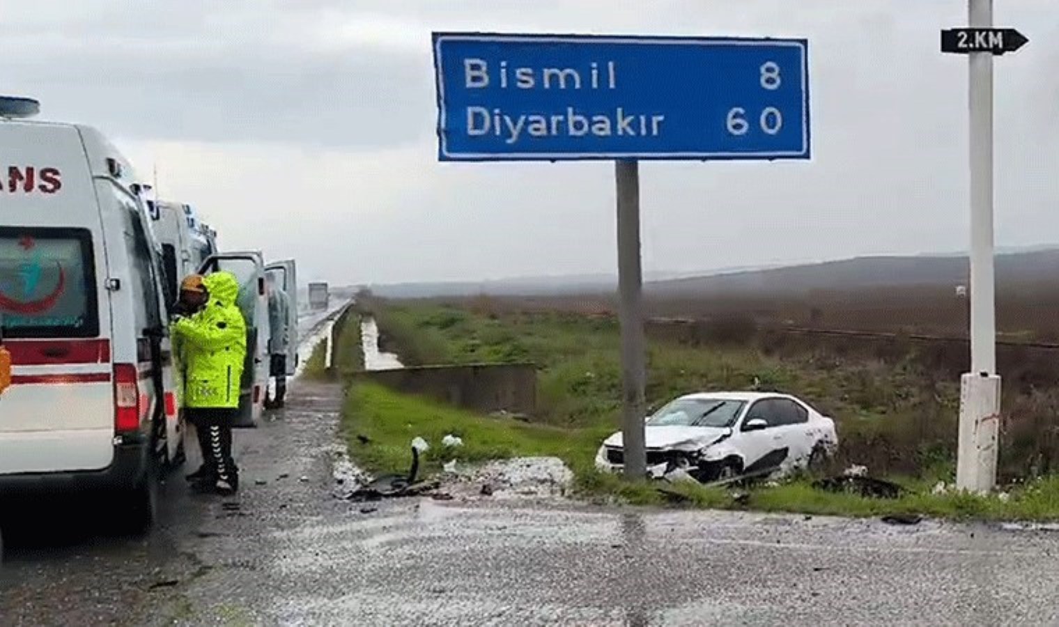 Diyarbakır’da arabalar çarpıştı: 4 yaralı