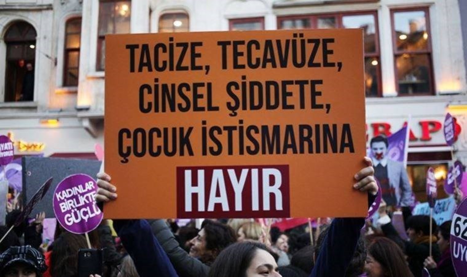 Elazığ’da taciz argümanıyla bir öğretmen tutuklandı