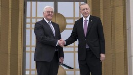 Erdoğan’dan, Almanya Cumhurbaşkanı Steinmeier’a: ‘Naber, how are you?’