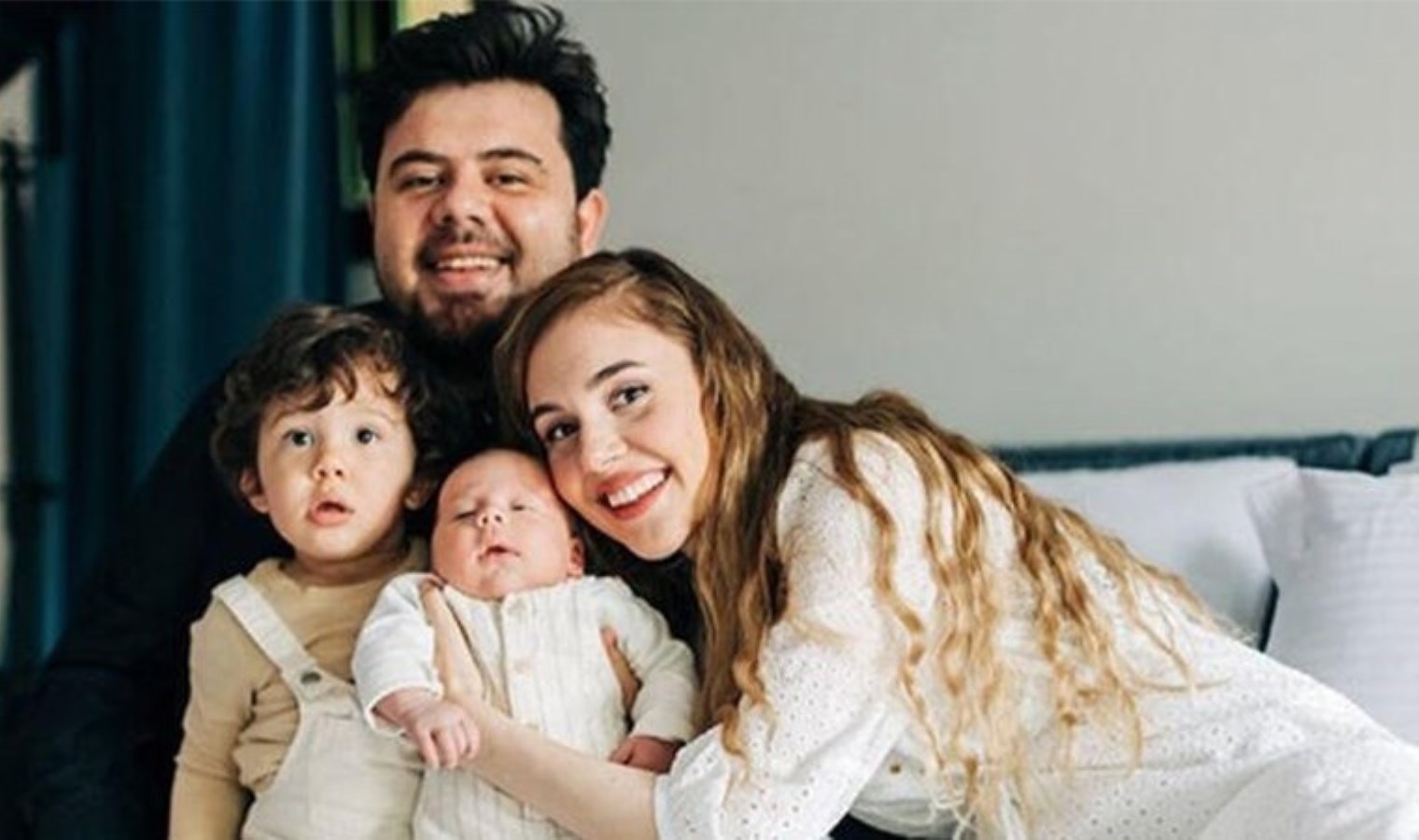 Eser Yenenler’den romantik doğum günü bildirisi