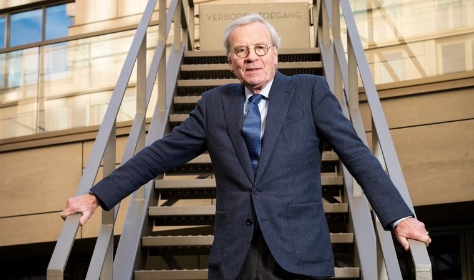 Eski NATO Genel Sekreterinden Trump’a takviye: Avrupa’ya davet yaptı!