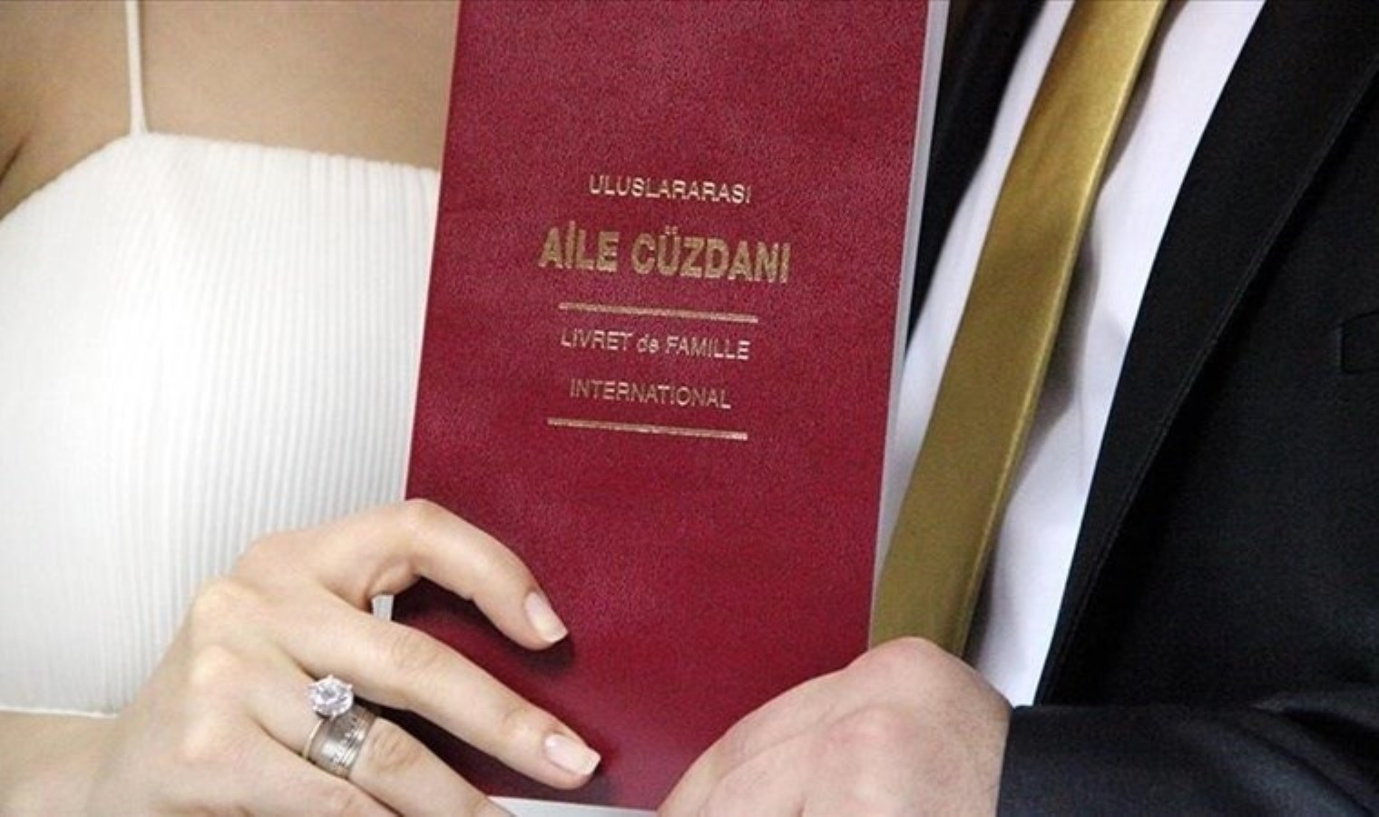 Evlilik cep yakıyor: Geçen yıl ortalama 300 bin TL olan düğün ve mesken kurma maliyeti bu yıl 600 bin TL