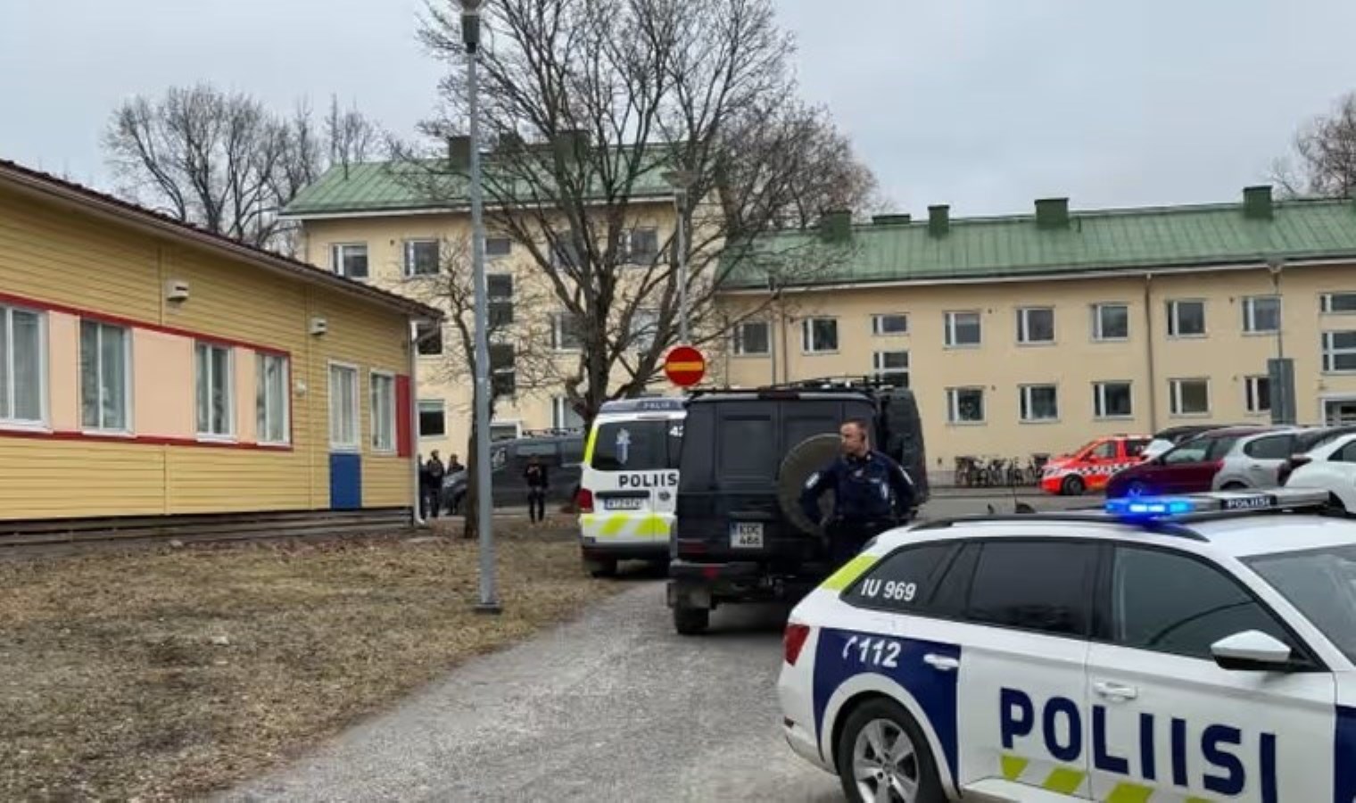 Finlandiya’da okulda silahlı akın: Yaralılar var!